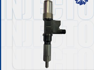 Used Denso Injector (Stock #095000-0452 6HK1-PARTS)) Part Image