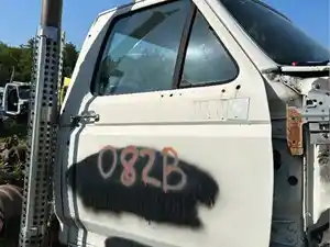 Used 1995 Ford F800 Door (Stock #082B P/S DOOR)) Part Image