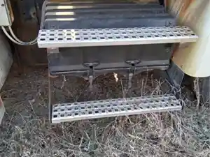 Used 2000 Volvo WG Battery Box (Stock #125B BATTERY BOX)) Part Image