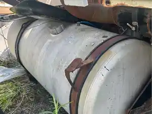 Used 2002 Sterling A9500 Fuel Tank (Stock #571A P/S FUEL TANK)) Part Image