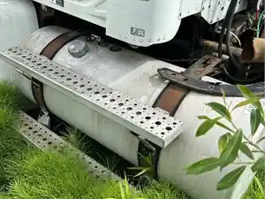 Used 2005 Freightliner COLUMBIA 120 Fuel Tank (Stock #881A D/S FUEL TANK)) Part Image