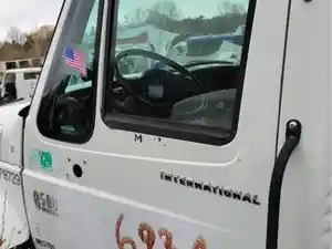 Used 2005 International 8500 Door (Stock #693A D/S DOOR)) Part Image
