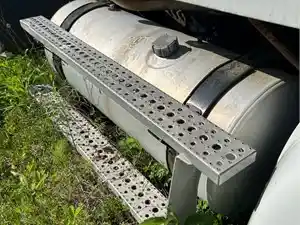 Used 2005 Sterling A9500 Fuel Tank (Stock #024B P/S FUEL TANK)) Part Image