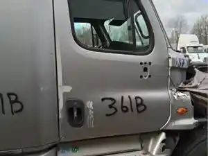 Used 2016 Freightliner Cascadia 125 Door (Stock #361B P/S DOOR)) Part Image