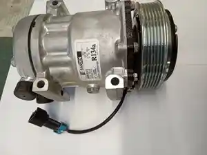 New Freightliner A/C Compressor (Stock #WB-472)) Part Image