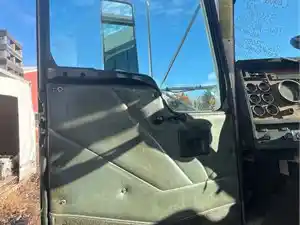 Used 1999 Kenworth T300 Door (Stock #464B- D/S DOOR )) Part Image