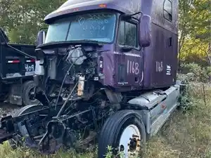 Used 2001 Mack CX613 Vision Cab (Stock #116B CAB)) Part Image