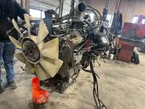 Used 2004 Cummins ISC Engine Assy (Stock #427B-ENGINE)) Part Image