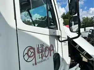 Used 2005 Freightliner COLUMBIA 120 Door (Stock #940A P/S DOOR)) Part Image