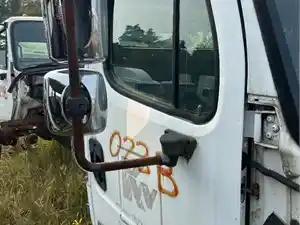 Used 2007 Freightliner M2 106 Door (Stock #023B P/S DOOR)) Part Image