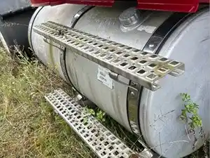 Used 2007 Volvo VNL Fuel Tank (Stock #887A P/S FUEL TANK)) Part Image