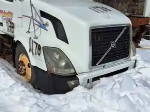 Used 2007 Volvo VNL Hood (Stock #117B HOOD)) Part Image