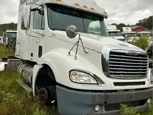 Used 2010 Freightliner COLUMBIA 120 Cab (Stock #976A CAB)) Part Image