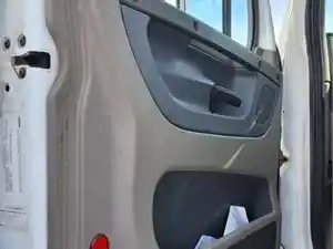 Used 2016 Freightliner Cascadia Door (Stock #425B- D/S DOOR)) Part Image