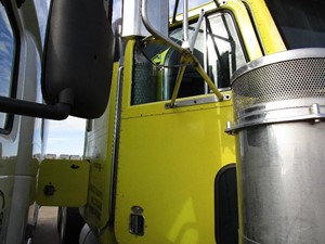 Used 1994 PETERBILT 378 Door (Stock #66122)) Part Image