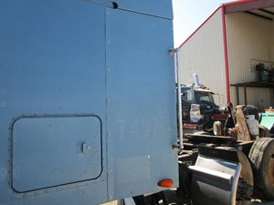 Used 1998 FREIGHTLINER FLD132T Sleeper Fairing Image