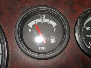 Used 2001 FREIGHTLINER ST120 Instrument Cluster (Stock #76776)) Part Image