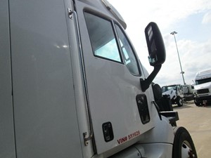 Used 2001 PETERBILT 387 Door (Stock #63615)) Part Image