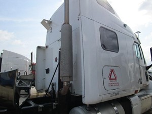 Used 2001 PETERBILT 387 Sleeper Fairing Image