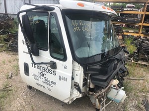 Used 2003 INTERNATIONAL 8600 Cab (Stock #70461)) Part Image