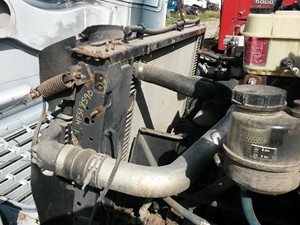 Used 2004 CHEVROLET C6500 Cooling Assembly (Stock #27272)) Part Image