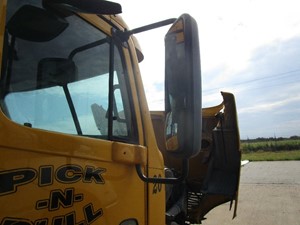 Used 2005 FREIGHTLINER COLUMBIA 120 Mirror (Stock #56639)) Part Image