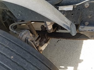 Used 2005 FREIGHTLINER COLUMBIA 120 Spring, Front Leaf Image