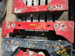 Used 2005 KENWORTH T800 Bracket (Stock #T3656)) Part Image