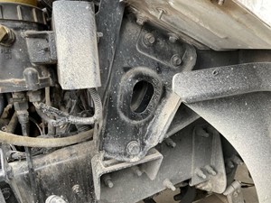 Used 2005 MACK CXN613 Bracket (Stock #78121)) Part Image