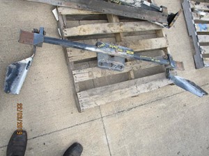 Used 2005 STERLING A9500 SERIES Bracket (Stock #T3482)) Part Image