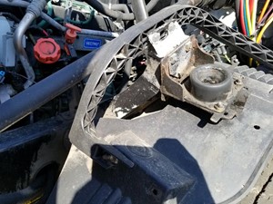 Used 2005 VOLVO VNL Bracket (Stock #73262)) Part Image