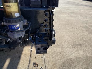 Used 2006 VOLVO VNL Bracket (Stock #81399)) Part Image