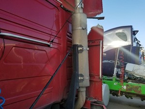 Used 2007 VOLVO Muffler (Stock #67755)) Part Image