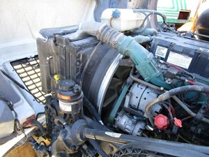 Used 2007 VOLVO VNL Cooling Assembly (Stock #47080)) Part Image