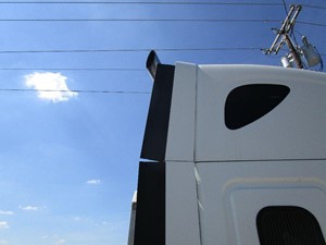 Used 2008 FREIGHTLINER CASCADIA 125 Sleeper Fairing Image