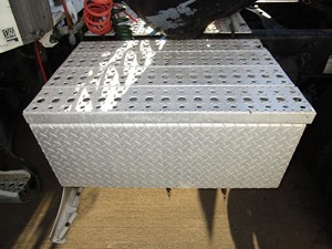 Used 2008 FREIGHTLINER COLUMBIA 120 Battery Box (Stock #76224)) Part Image
