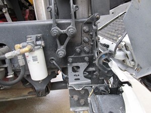 Used 2008 VOLVO VNL Bracket (Stock #64805)) Part Image