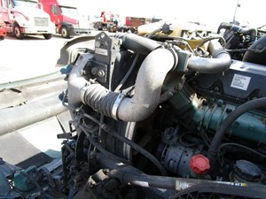 Used 2008 VOLVO VNL Cooling Assembly (Stock #61401)) Part Image