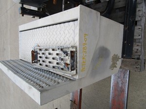 Used 2009 PETERBILT 389 Tool Box (Stock #T3062)) Part Image