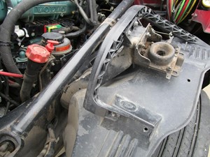 Used 2009 VOLVO VNL Bracket (Stock #59294)) Part Image