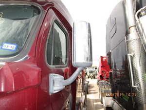 Used 2010 FREIGHTLINER CASCADIA 125 Mirror Image