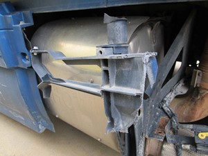 Used 2011 VOLVO Muffler (Stock #64562)) Part Image