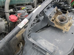 Used 2011 VOLVO VNL Bracket (Stock #64514)) Part Image
