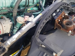 Used 2011 VOLVO VNL Bracket (Stock #67146)) Part Image