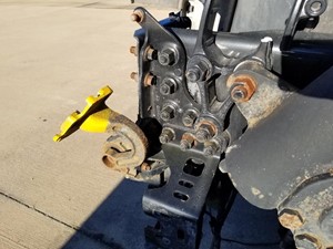 Used 2011 VOLVO VNL Bracket (Stock #76951)) Part Image