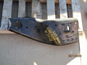 Used 2013 FREIGHTLINER CASCADIA 125 Bracket (Stock #T3947)) Part Image