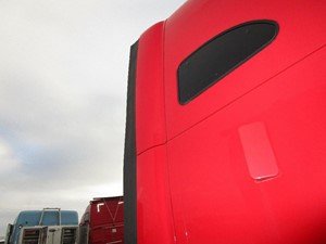 Used 2013 KENWORTH T700 Sleeper Fairing (Stock #81004)) Part Image