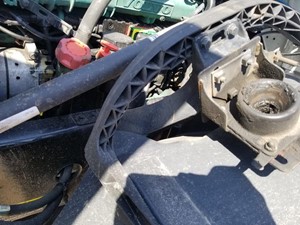Used 2013 VOLVO VNL Bracket (Stock #72000)) Part Image