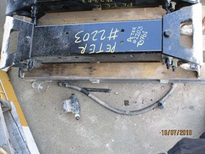 Used 2015 PETERBILT 389 Bracket Image