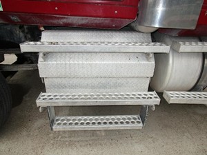 Used 2015 WESTERN STAR TR 4900 SA Battery Box (Stock #78393)) Part Image
